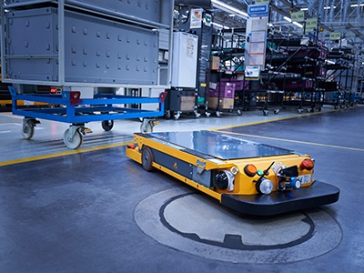 BMW Group está haciendo que los robots de logística sean más rápidos e inteligentes